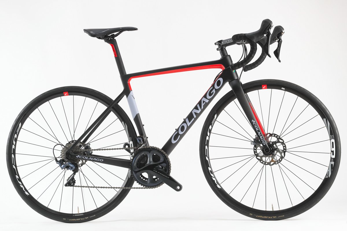 Cyclowired コルナゴ V3 フラッグシップの血脈受け継ぐオールラウンドディスクロード