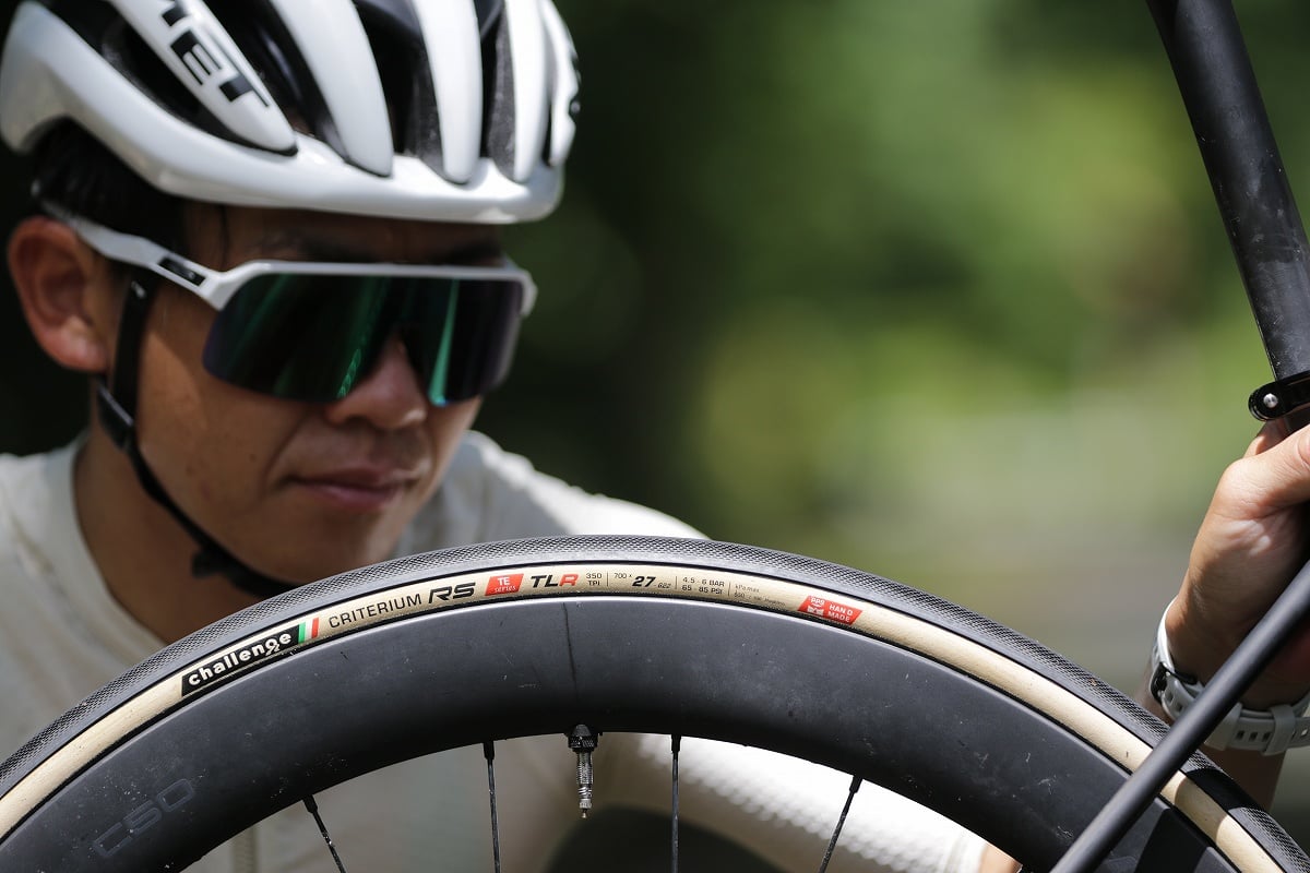 Cyclowired チャレンジ HTLR CRITERIUM RS　トータルバランスに優れるレーシングチューブレスレディタイヤを1000kmテスト